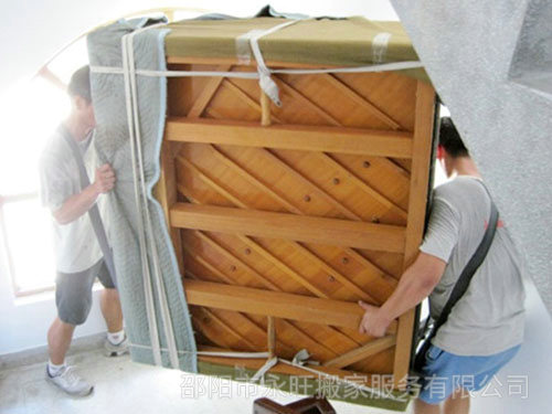 邵陽市永旺搬家服務(wù)有限公司,邵陽搬家服務(wù),搬運(yùn)鋼琴,拆裝家具